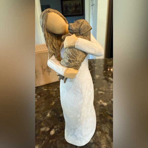 Willow Tree hand painted sculpture - Picture 1 of 12